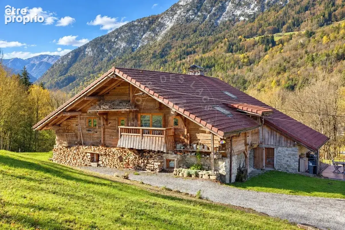 Ferme de caractère du XVIIIᵉ siècle – 330 m² – Thônes - photo 4