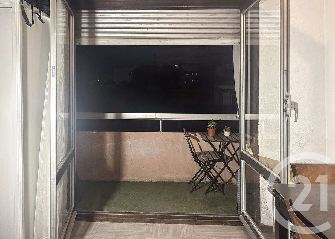 Appartement à MARSEILLE-3E