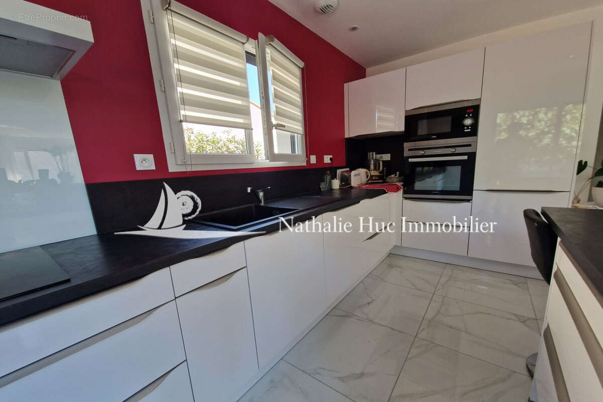 Maison à VILLELONGUE-DE-LA-SALANQUE