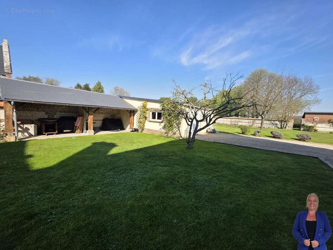 MAISON DE JEUX POUR ENFANTS - Maison à GAILLON