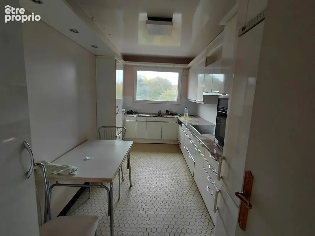 Bel appartement t6 - secteur pommery - photo 5