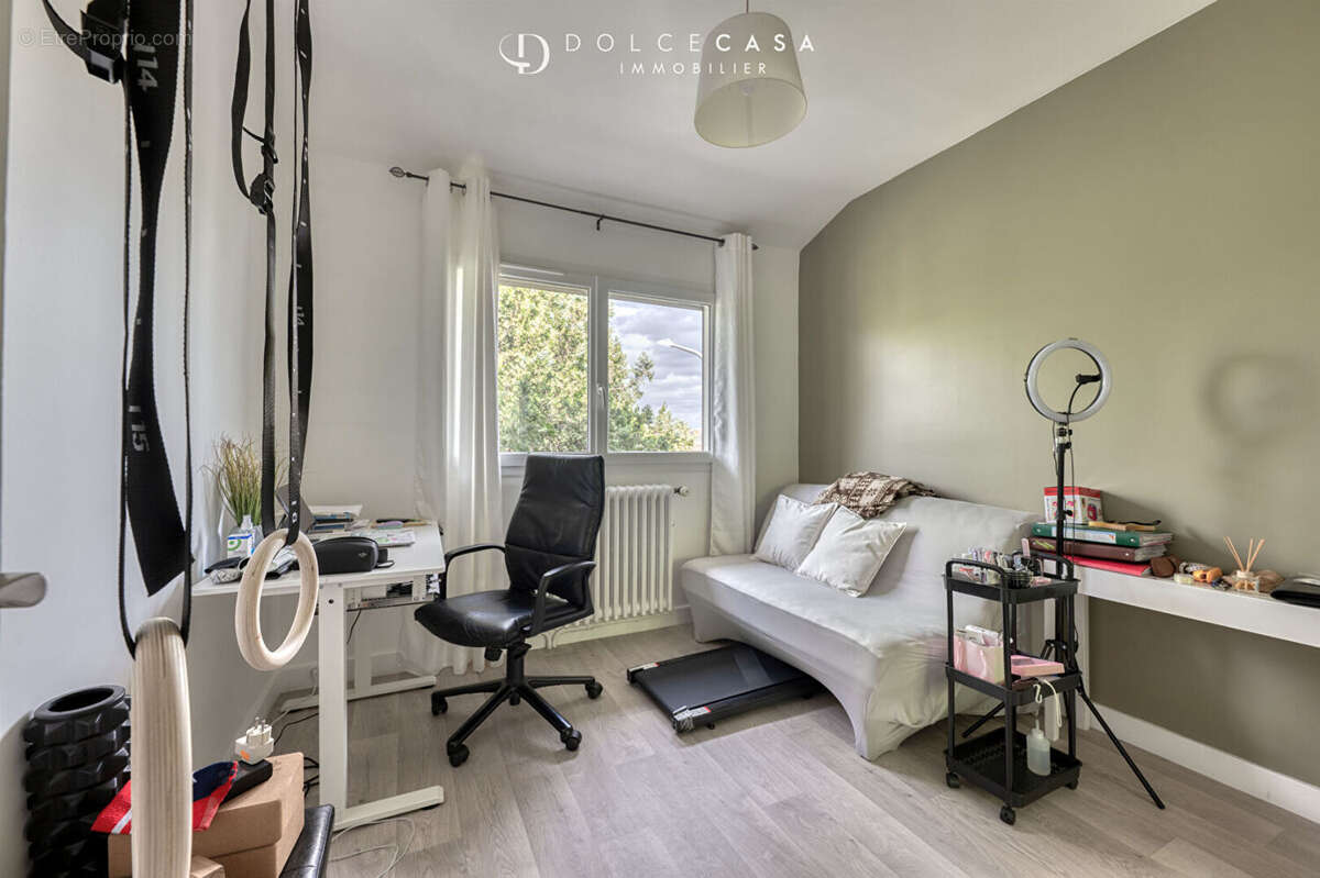 Maison à LE PERREUX-SUR-MARNE