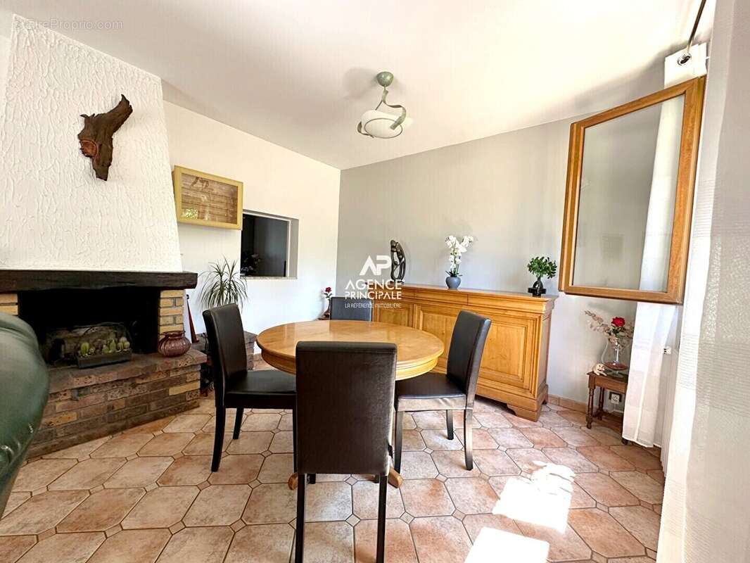 Maison à CHAVILLE