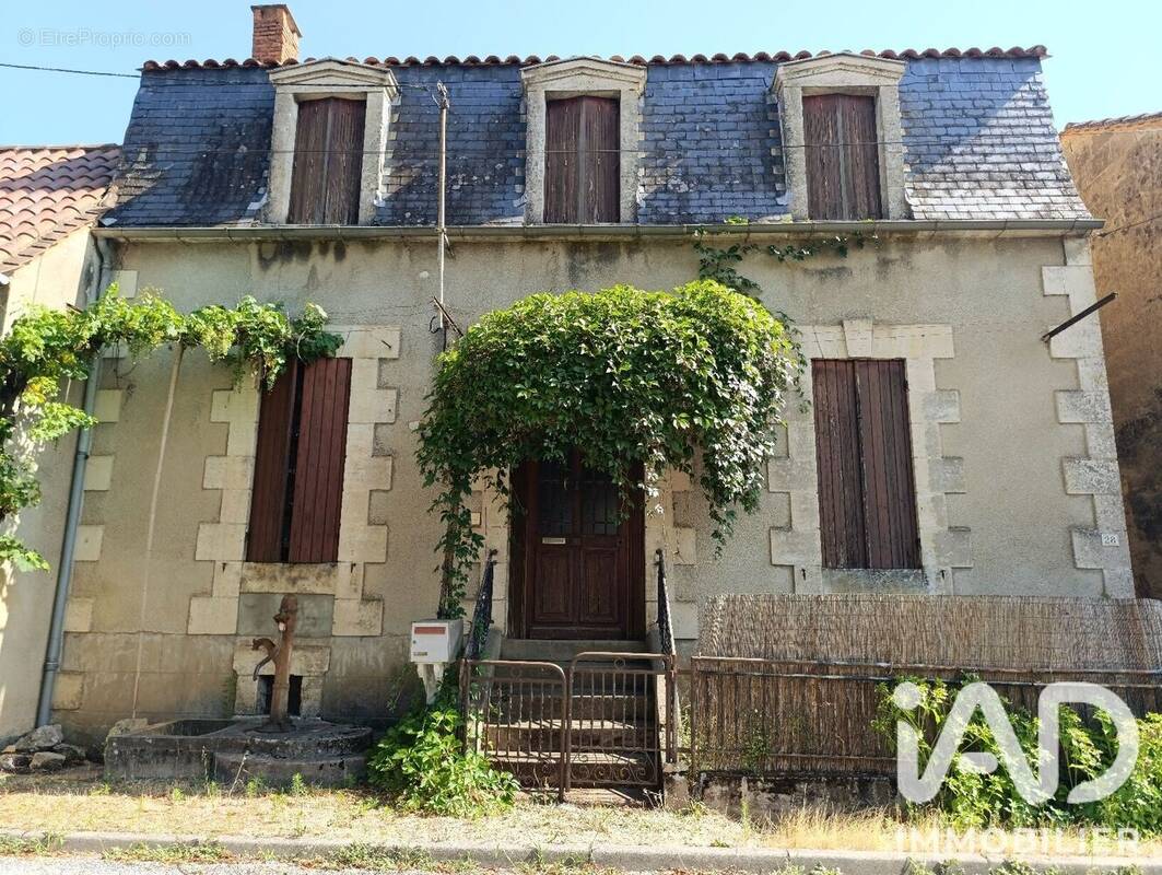 Photo 1 - Maison à LE BUISSON-DE-CADOUIN