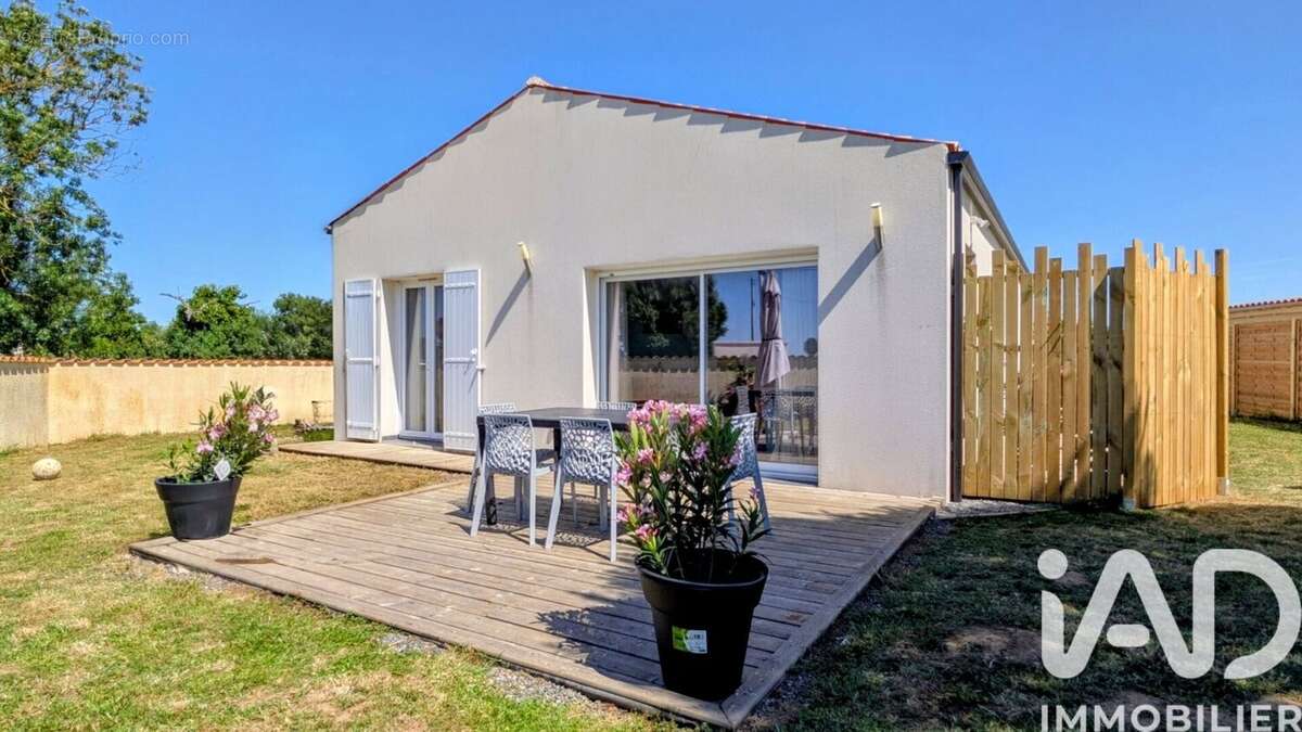 Photo 2 - Maison à PORT-DES-BARQUES