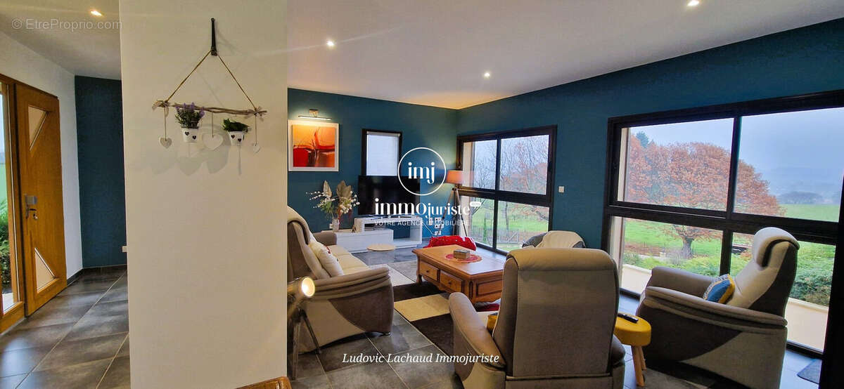 Maison 166 m² à Reygade  - photo 5