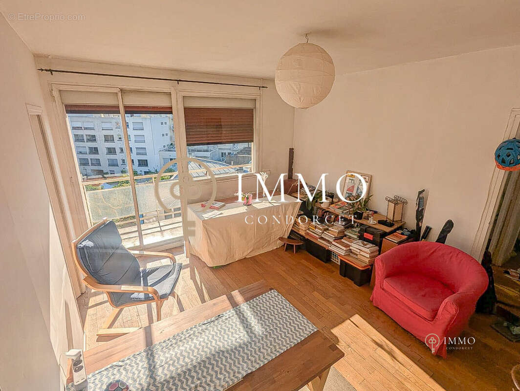 Appartement à BOURG-LA-REINE