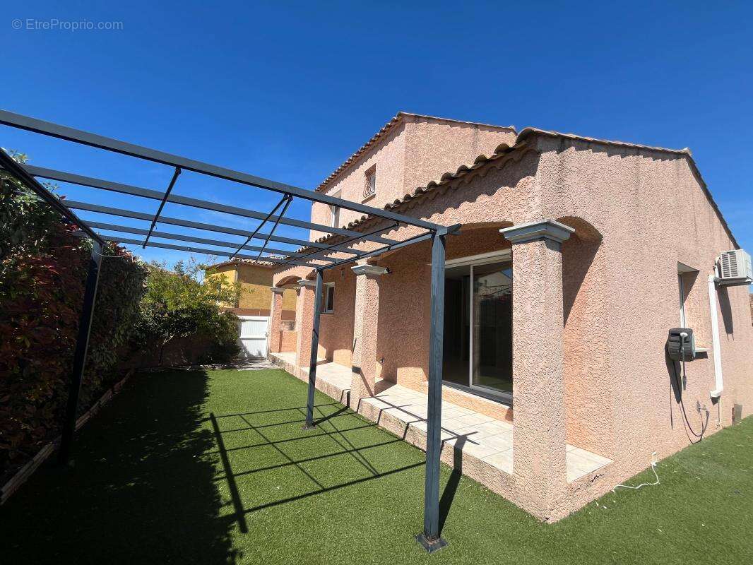 Villa T4 avec chambre en rez de chaussée, garage et jardin - photo 2