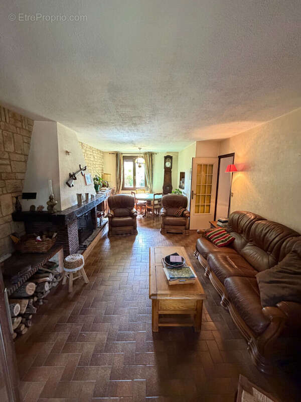 Maison à BOURAY-SUR-JUINE