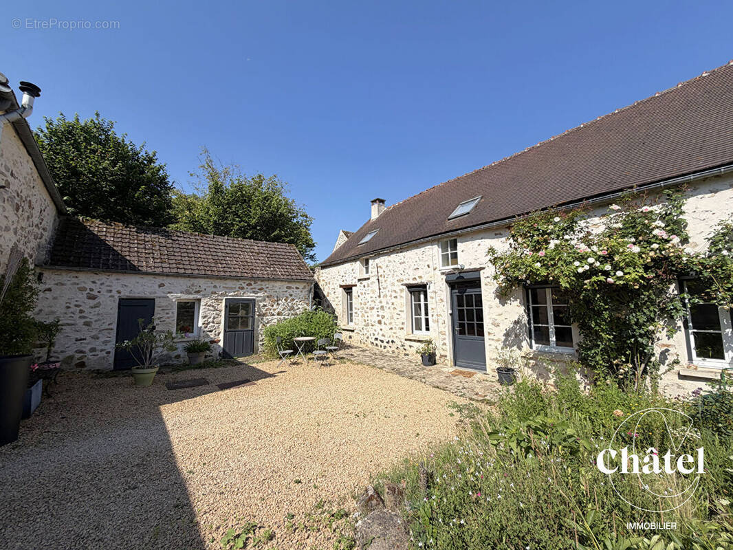 Maison à SENLIS