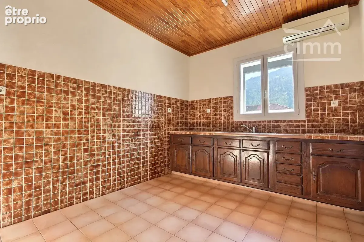 À vendre – Maison mitoyenne 4 pièces avec sous-sol, garage et terrain à Tencin - photo 6