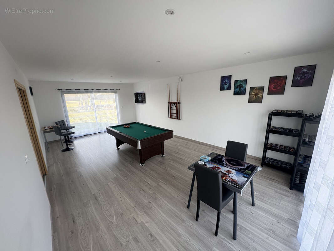 Maison à NEUFCHATEL-EN-BRAY