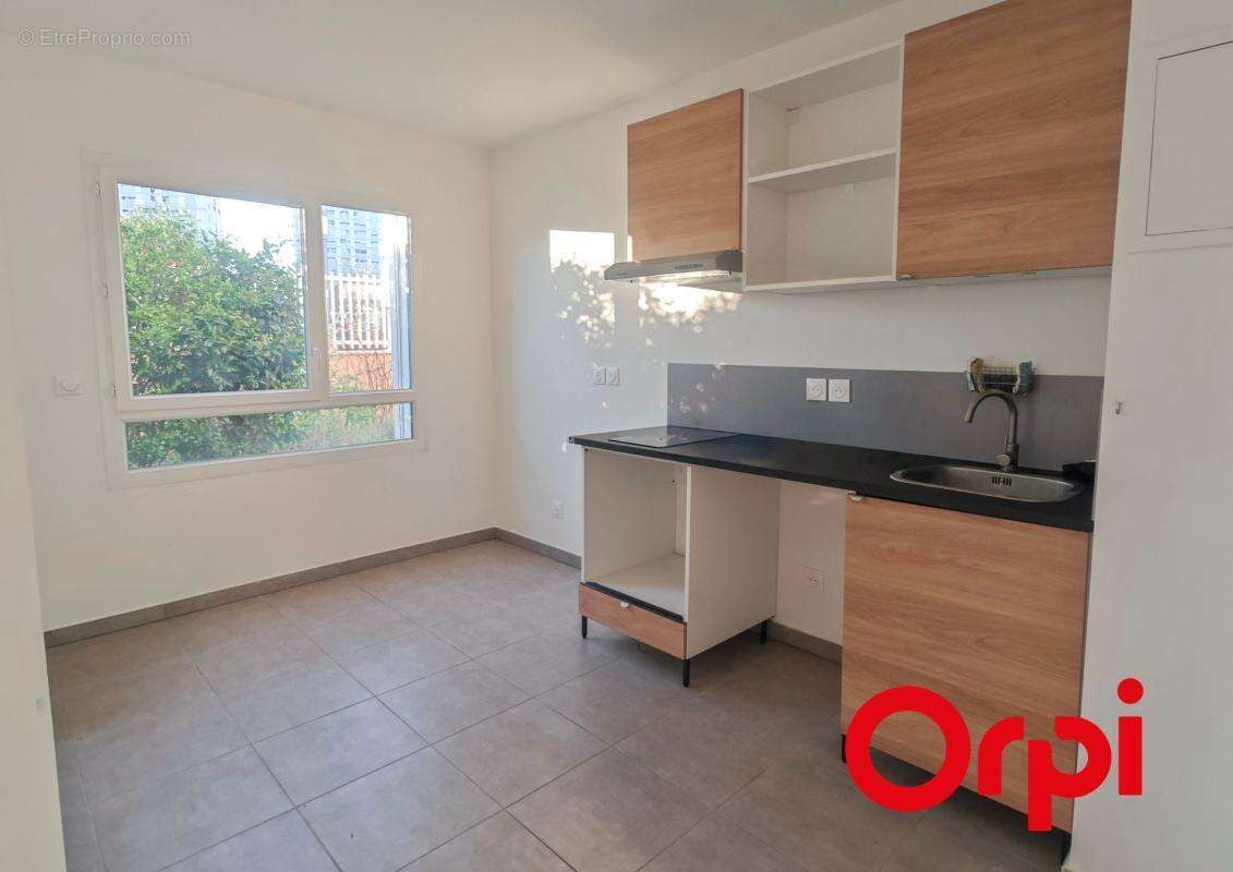 Appartement à LYON-8E