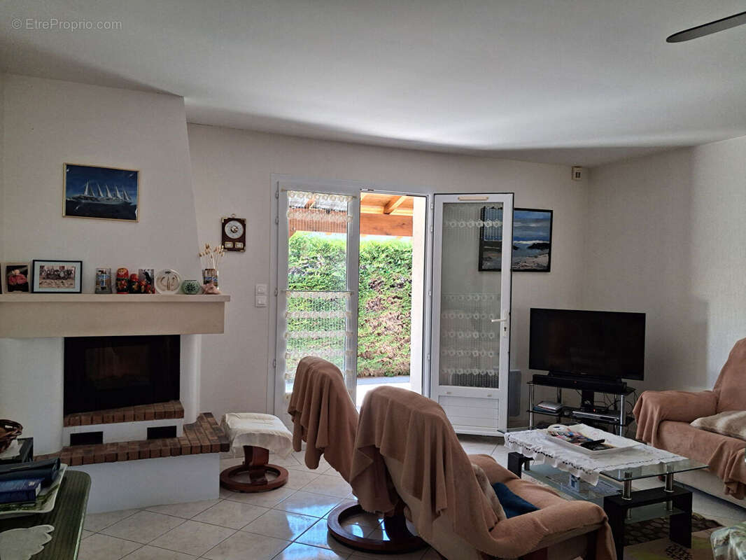 Maison à LA BREE-LES-BAINS