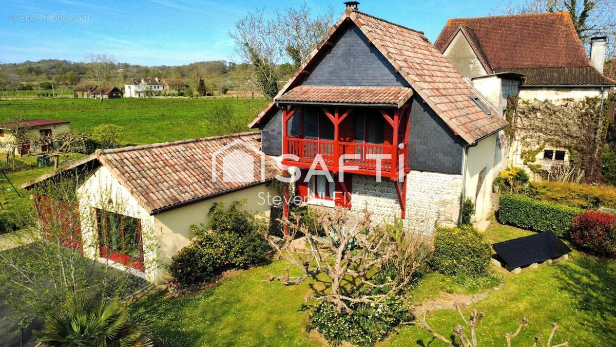 Photo 1 - Maison à SAUVETERRE-DE-BEARN