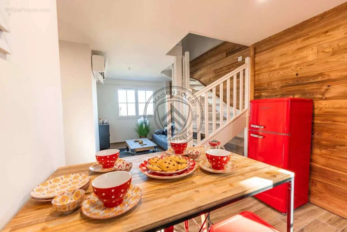 Maison à LES ANGLES