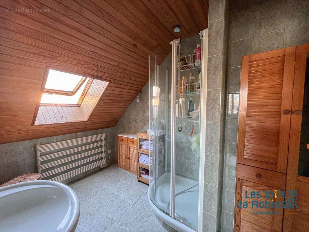 Maison à VERRIERES-LE-BUISSON