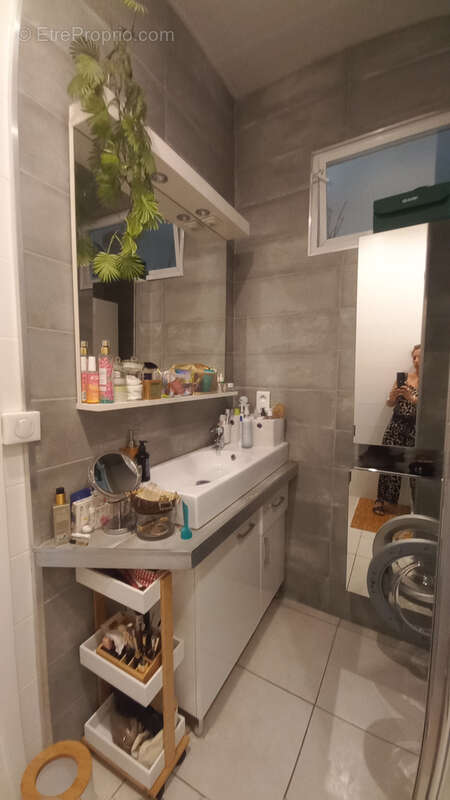 investissement locatif / Batisse de caractère divisée en 2 lots. - photo 16
