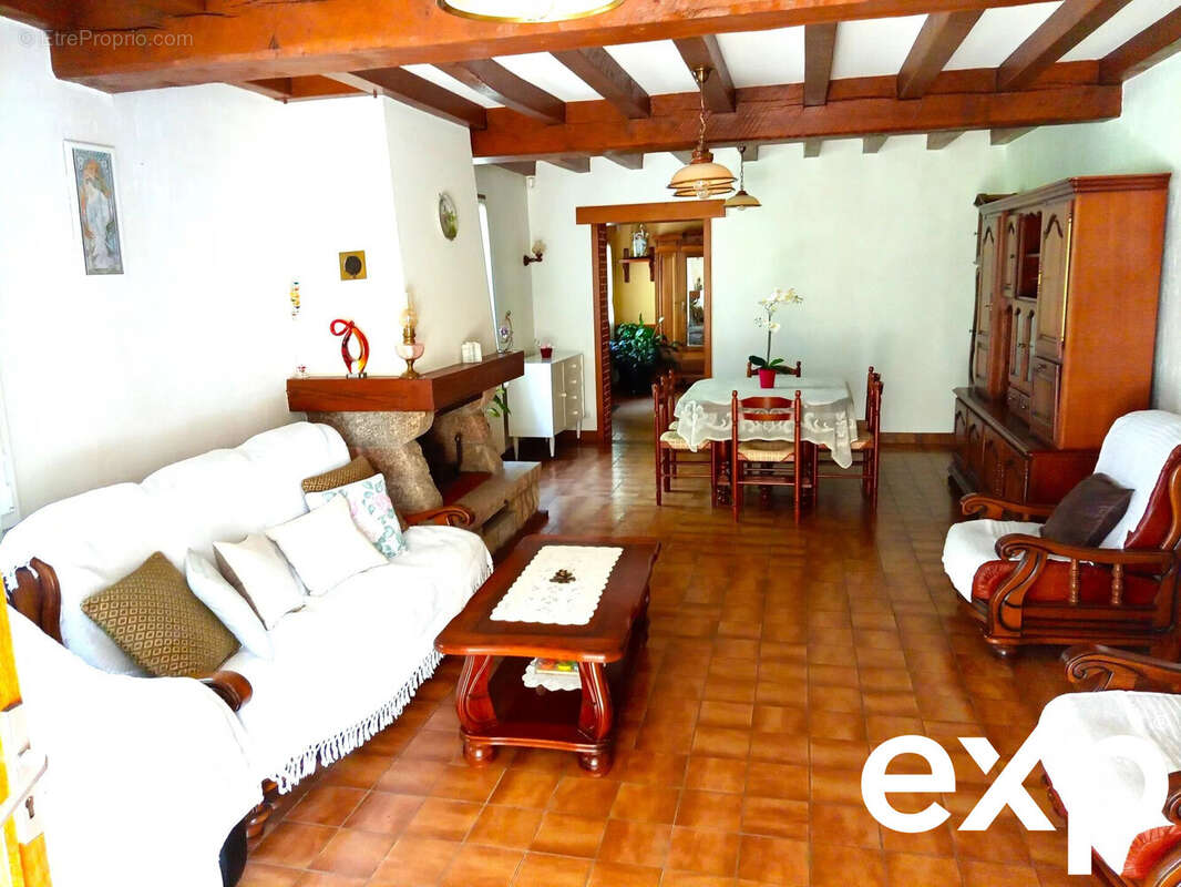 Maison à LA ROUXIERE