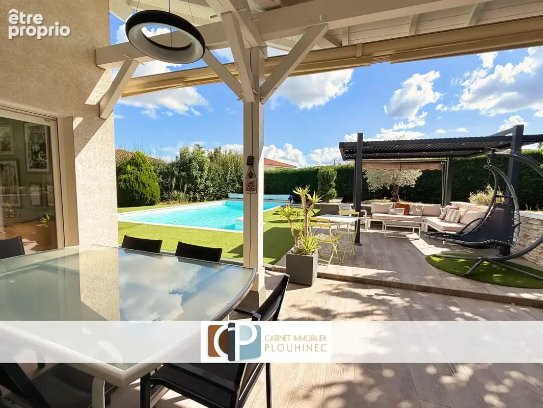 NOUVEAUTÉ à Charnay-lès-Mâcon   Maison familiale avec piscine. - photo 7