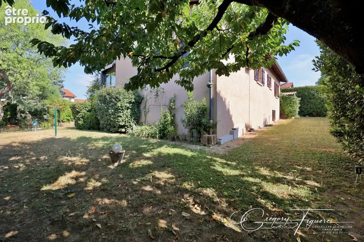 CHAPONOST – Élégante maison familiale avec possibilité de deux logements indépendants – Terrain de 802 m² - photo 24