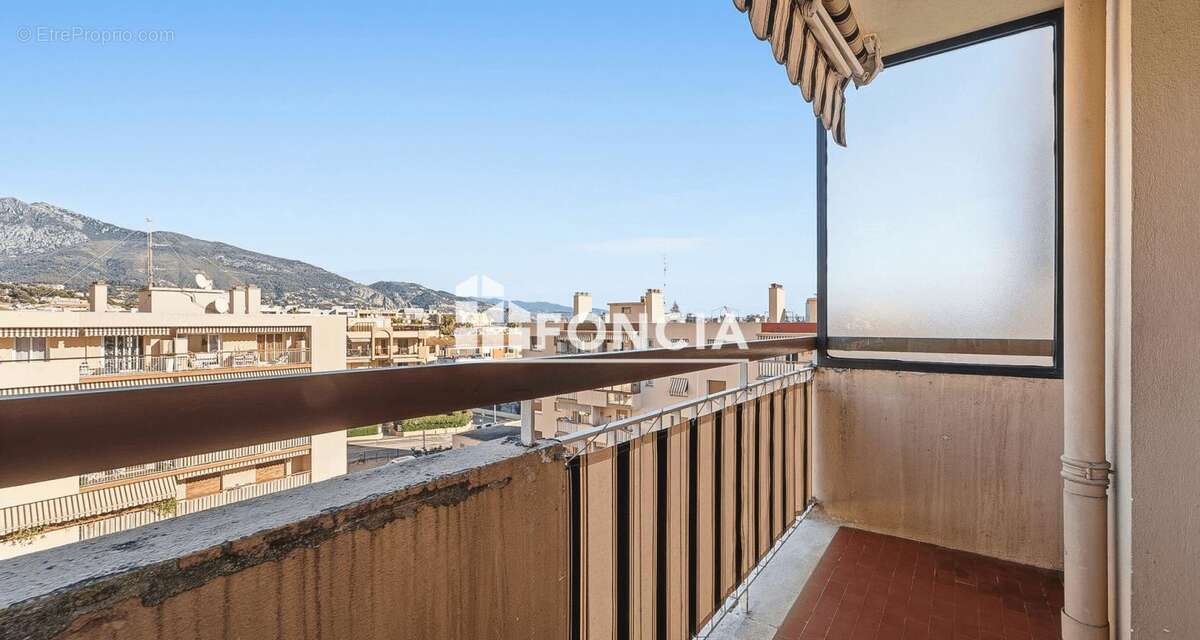 Appartement à ROQUEBRUNE-CAP-MARTIN