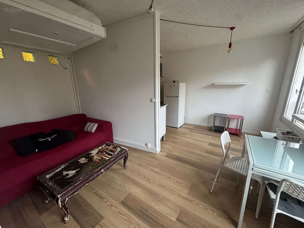 Appartement à PARIS-19E