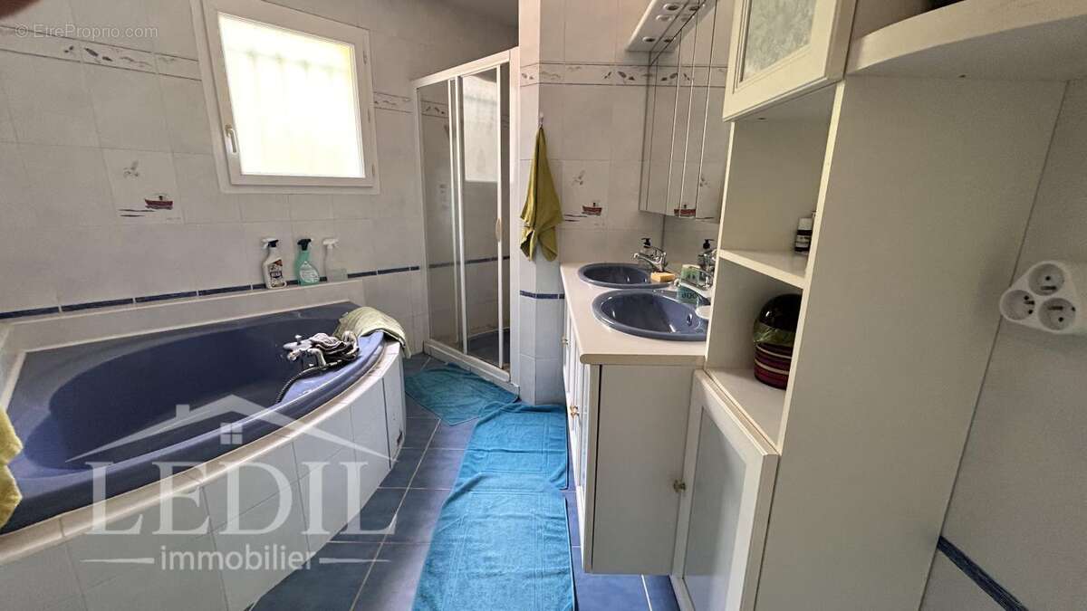 Maison familiale avec piscine - photo 7