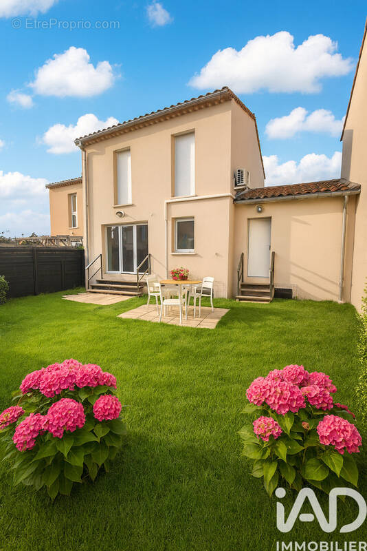 Photo 1 - Maison à CAUMONT-SUR-DURANCE