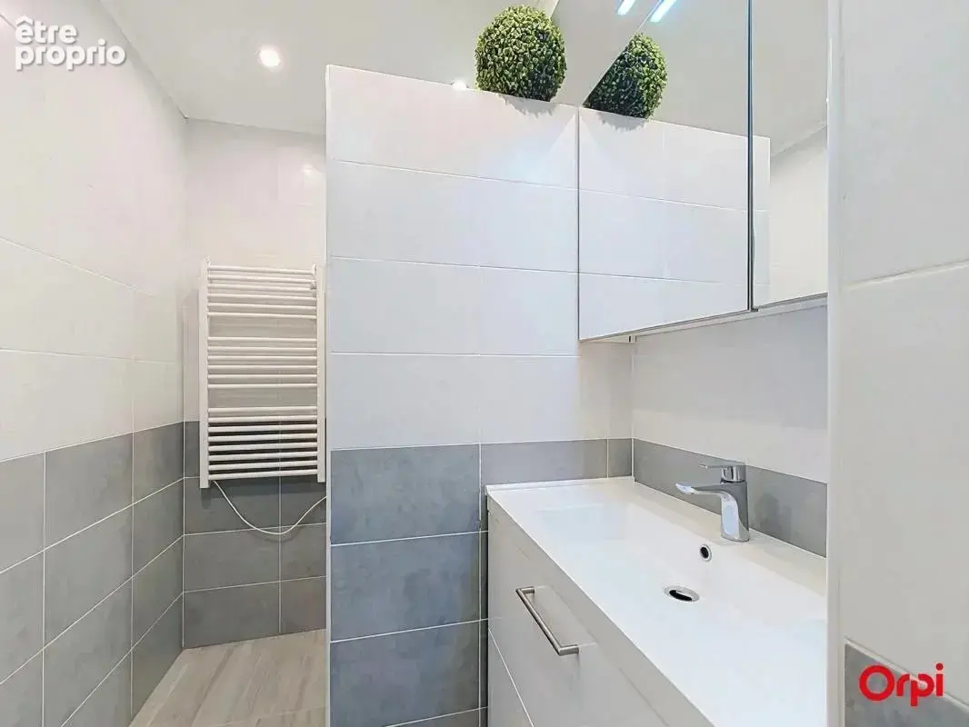 Menton, quartier vallee de gorbio : 2 pieces de 41 m2 avec parking, cave - photo 11
