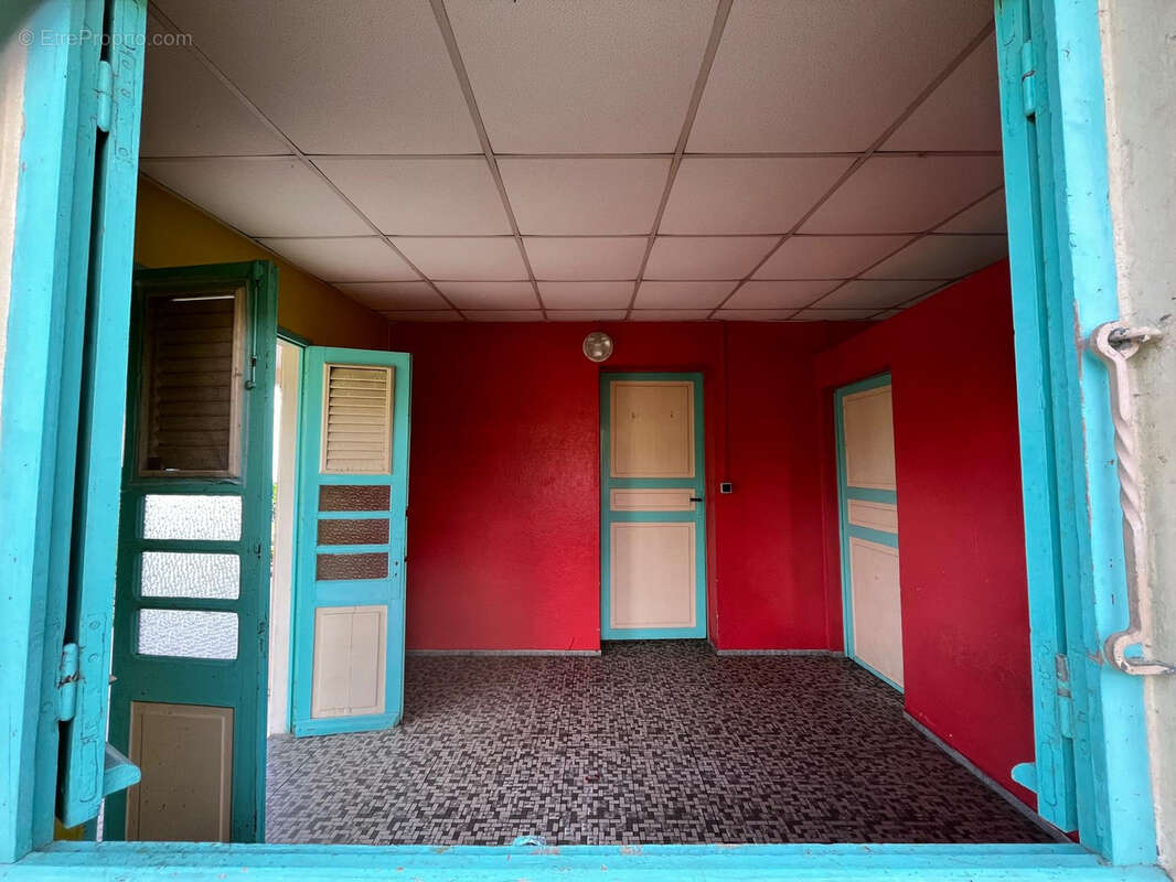 Maison à CAPESTERRE-BELLE-EAU