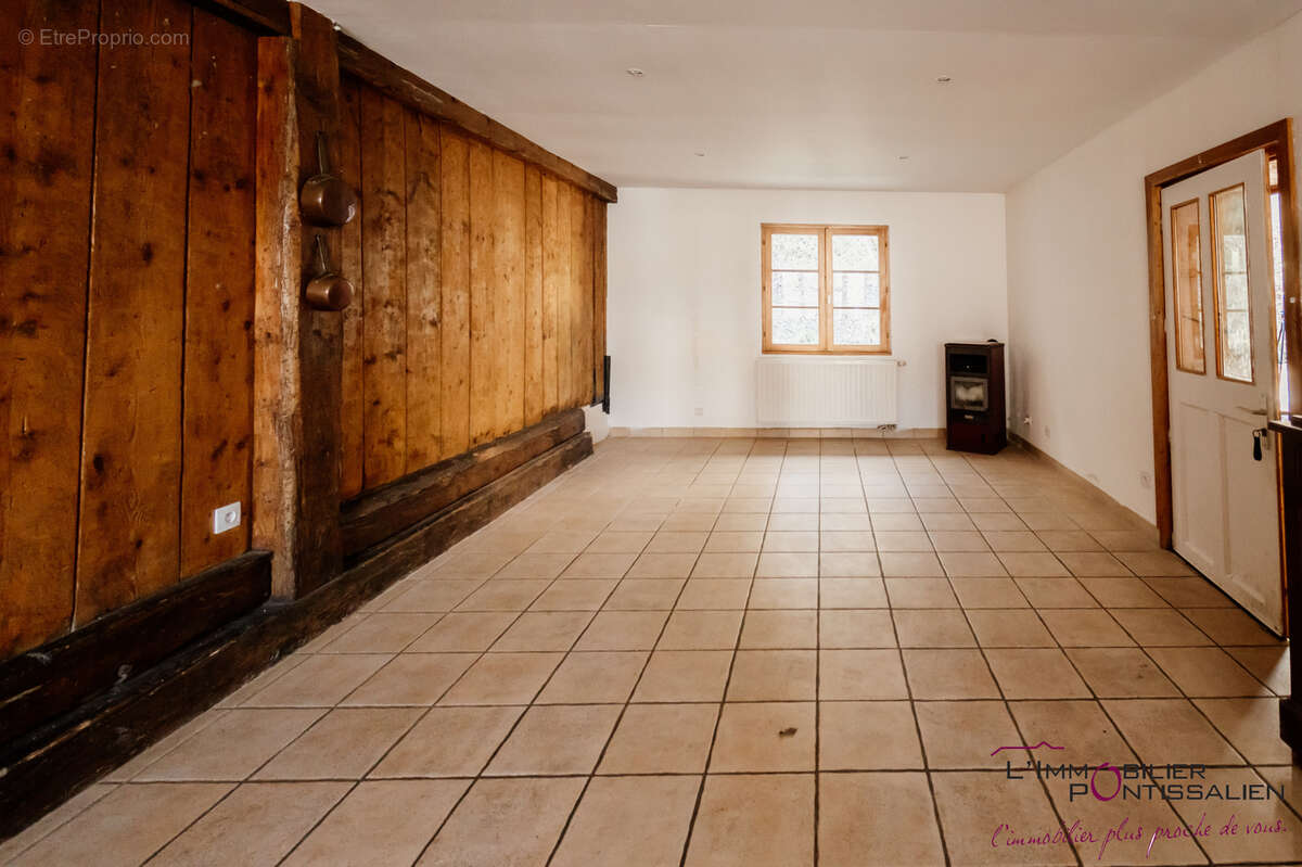 Appartement à JOUGNE