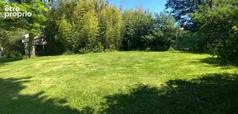 Terrain à SAINT-JEAN-DE-BOISEAU