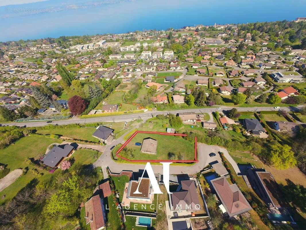 Terrain à EVIAN-LES-BAINS