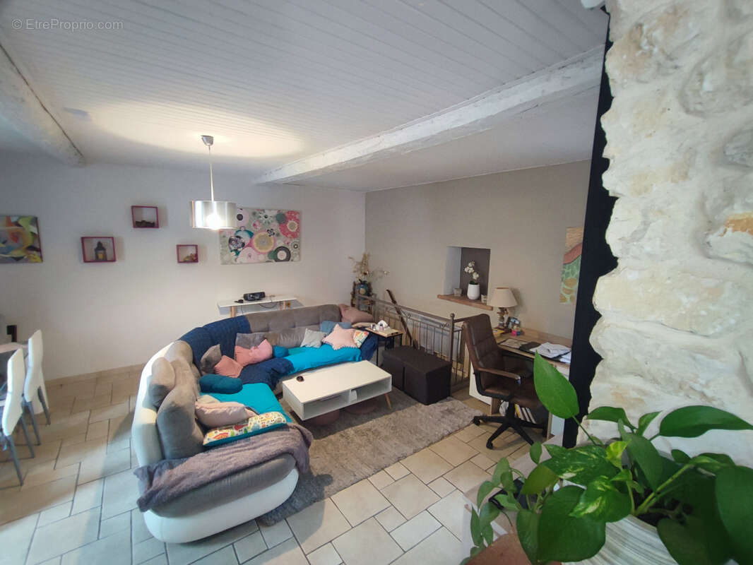 Maison à CUXAC-D&#039;AUDE