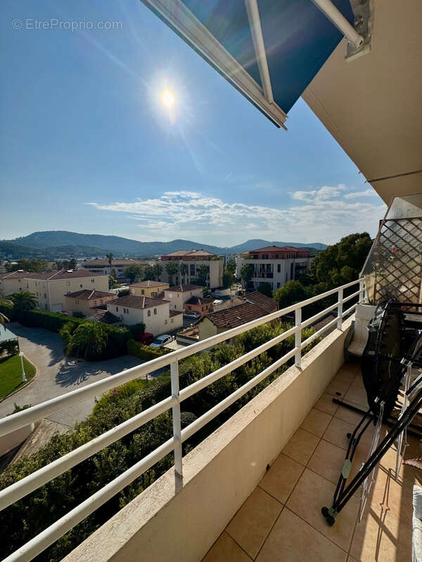 Appartement à HYERES