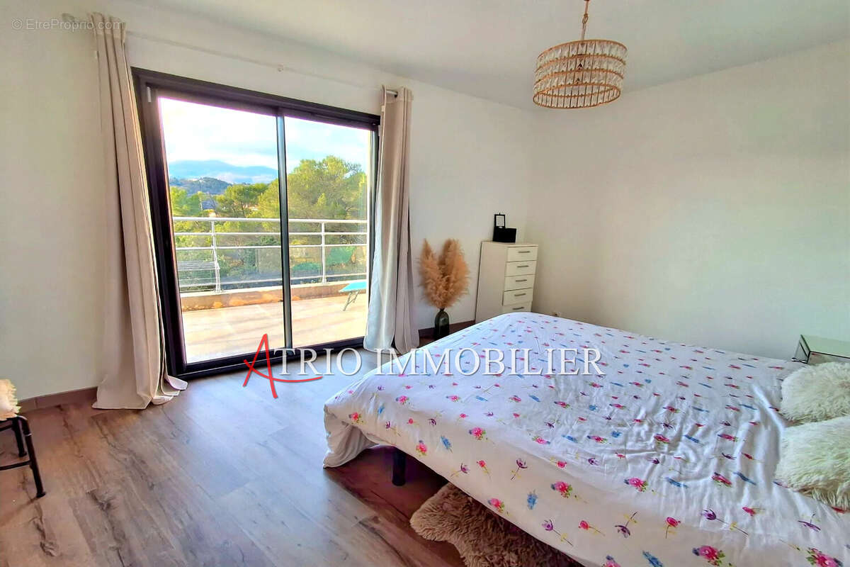 Maison à CAGNES-SUR-MER