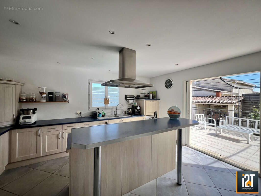 Maison à SAINT-MAXIMIN