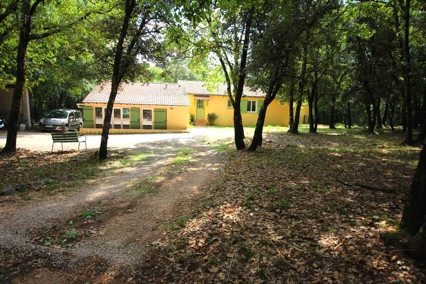 Maison à FLASSANS-SUR-ISSOLE