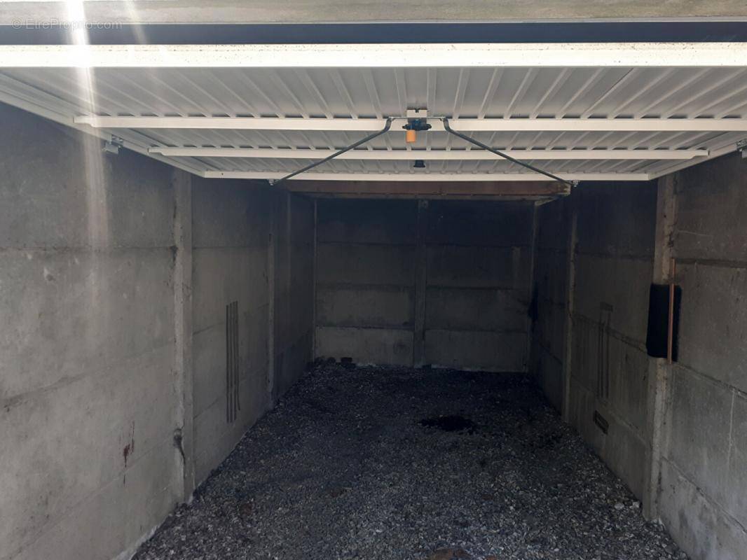 Parking à GOURNAY-EN-BRAY