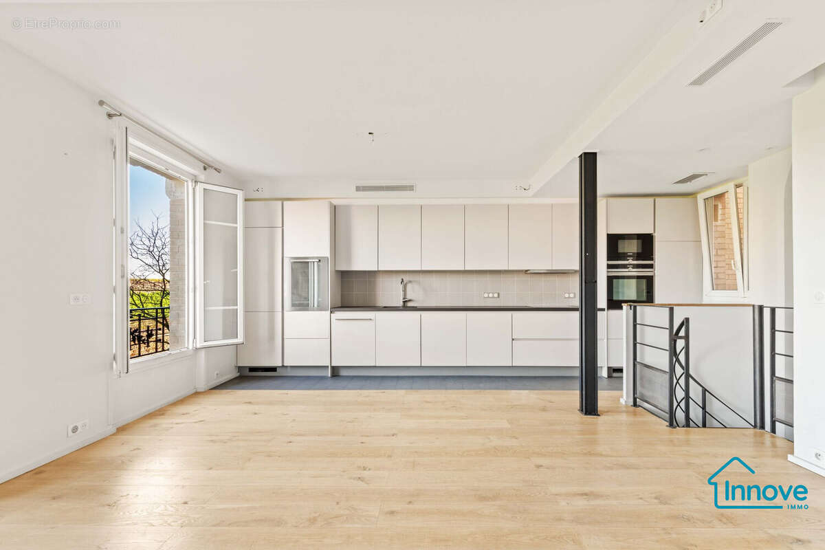 Appartement à PARIS-14E