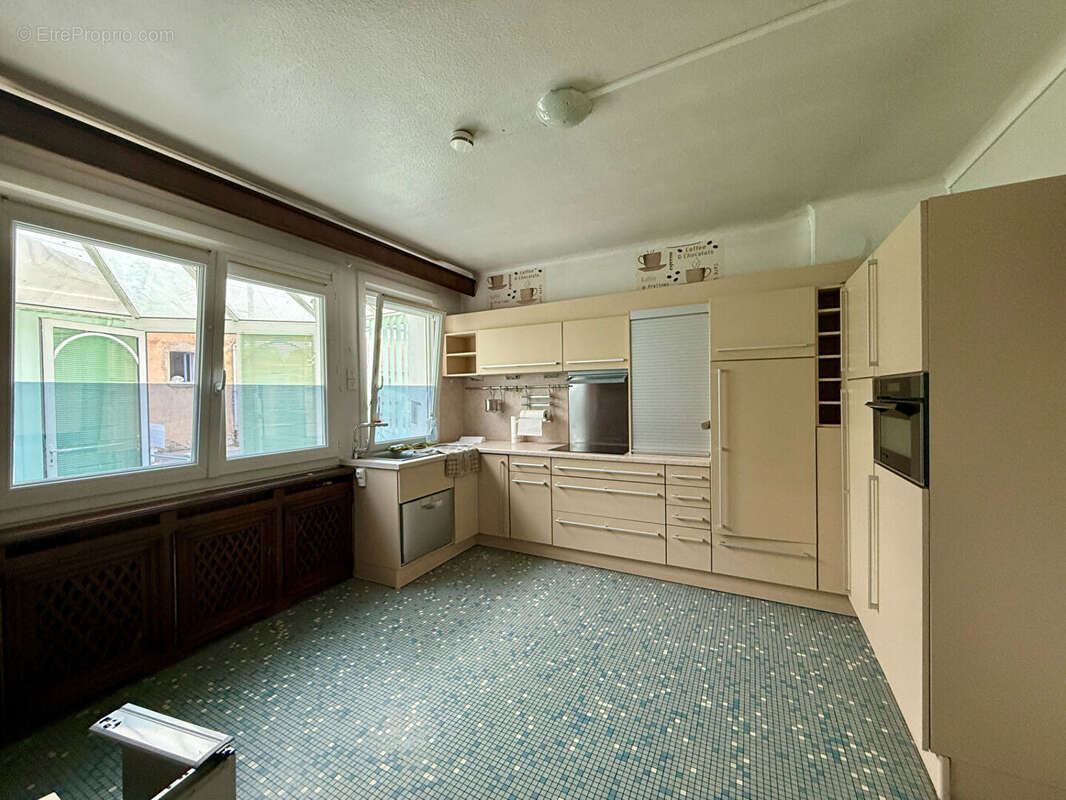 Maison à COLOMBEY-LES-BELLES