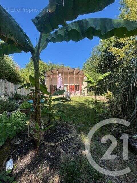 Maison à POUQUES-LORMES