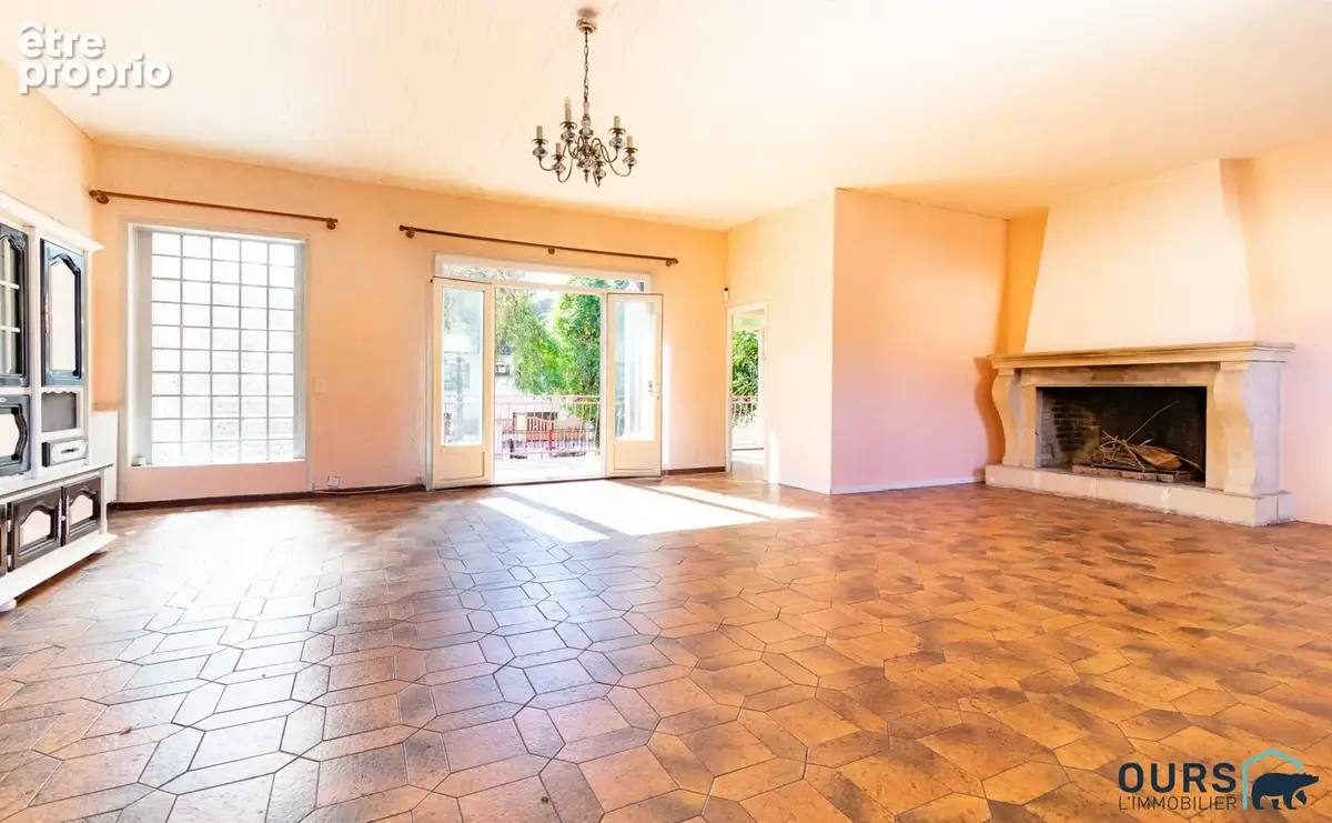 Maison 6 pièces 124 m² à vendre à Stains (93240) - photo 2