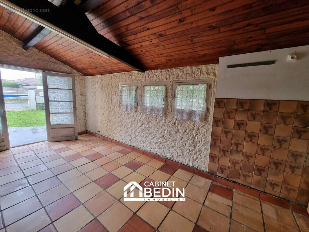 Maison 84 m² à Coutras  - photo 3