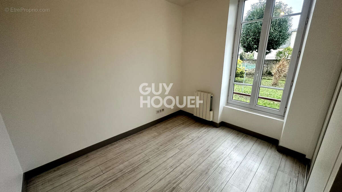 Appartement à LIMOURS