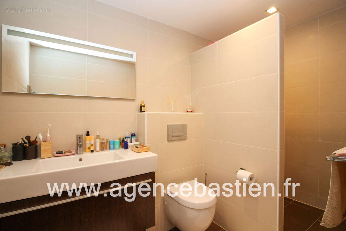 Appartement à DIVONNE-LES-BAINS