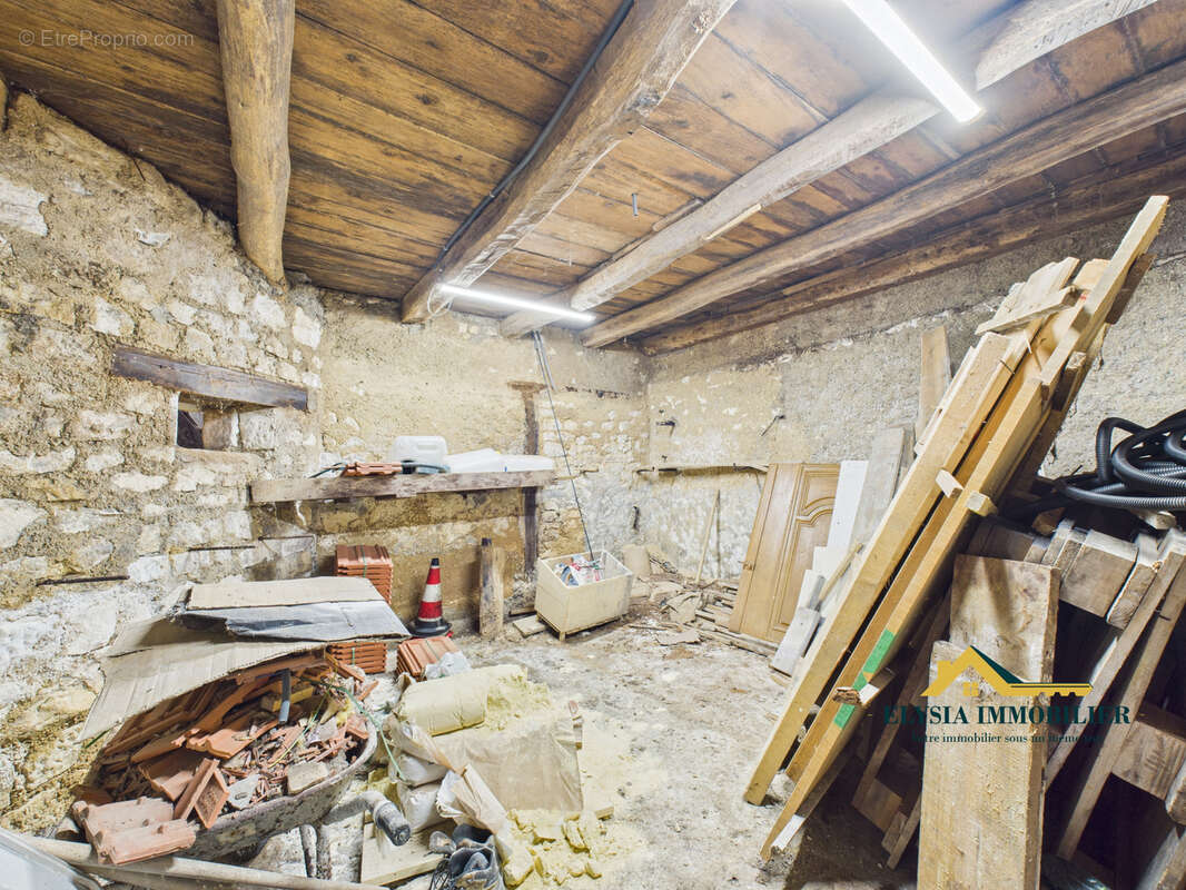 Maison à NEUVILLE-LES-VAUCOULEURS