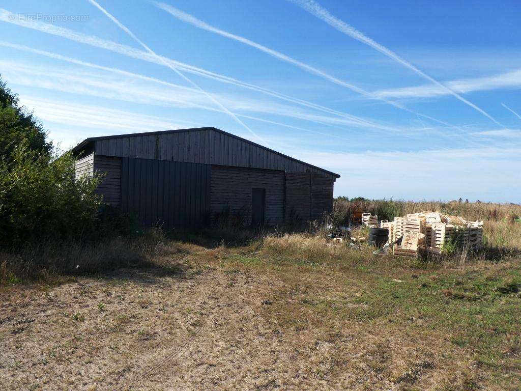 Commerce 200 m² à Saint-Caradec-Tregomel  - photo 2
