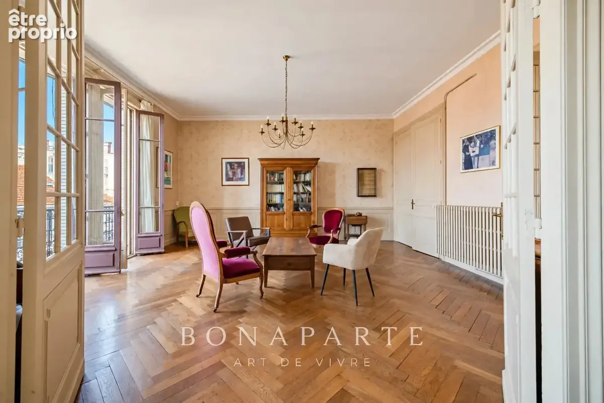 Élégant appartement haussmannien au cœur de Roanne - photo 5